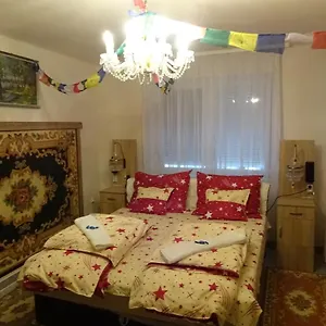 Deluxe , Eger Magyarország